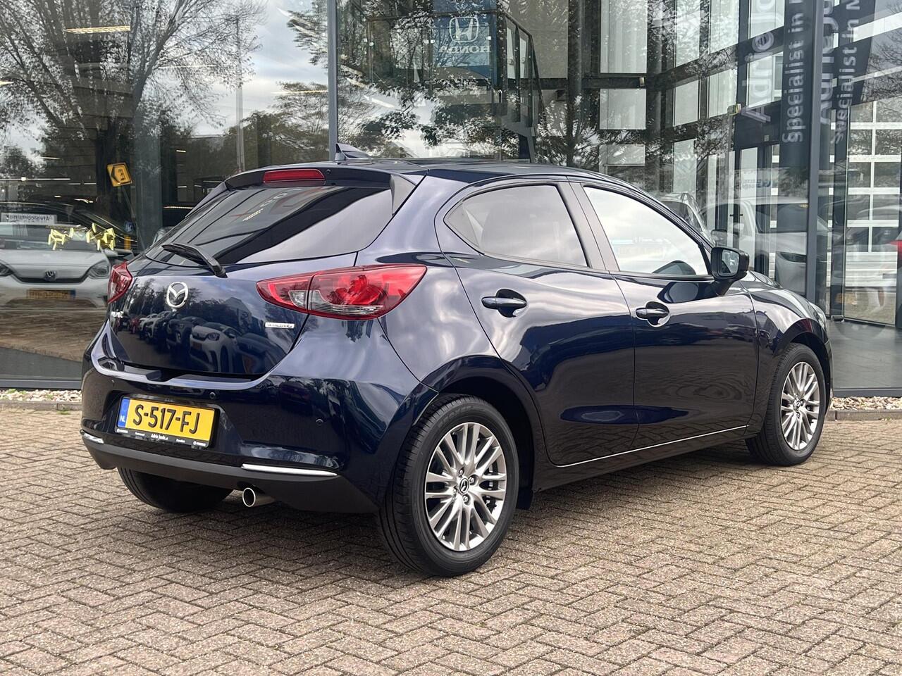 Mazda 2 1.5 Skyactiv-G Luxury 1e EIGENAAR | NED. AUTO| DEALER ONDERHOUDEN | * 6 JAAR GARANTIE | PARKEERSENSOREN ACHTER | CARPLAY | STOEL- EN STUURVERWARMING | CLIMATE CONTROL | KEYLESS |