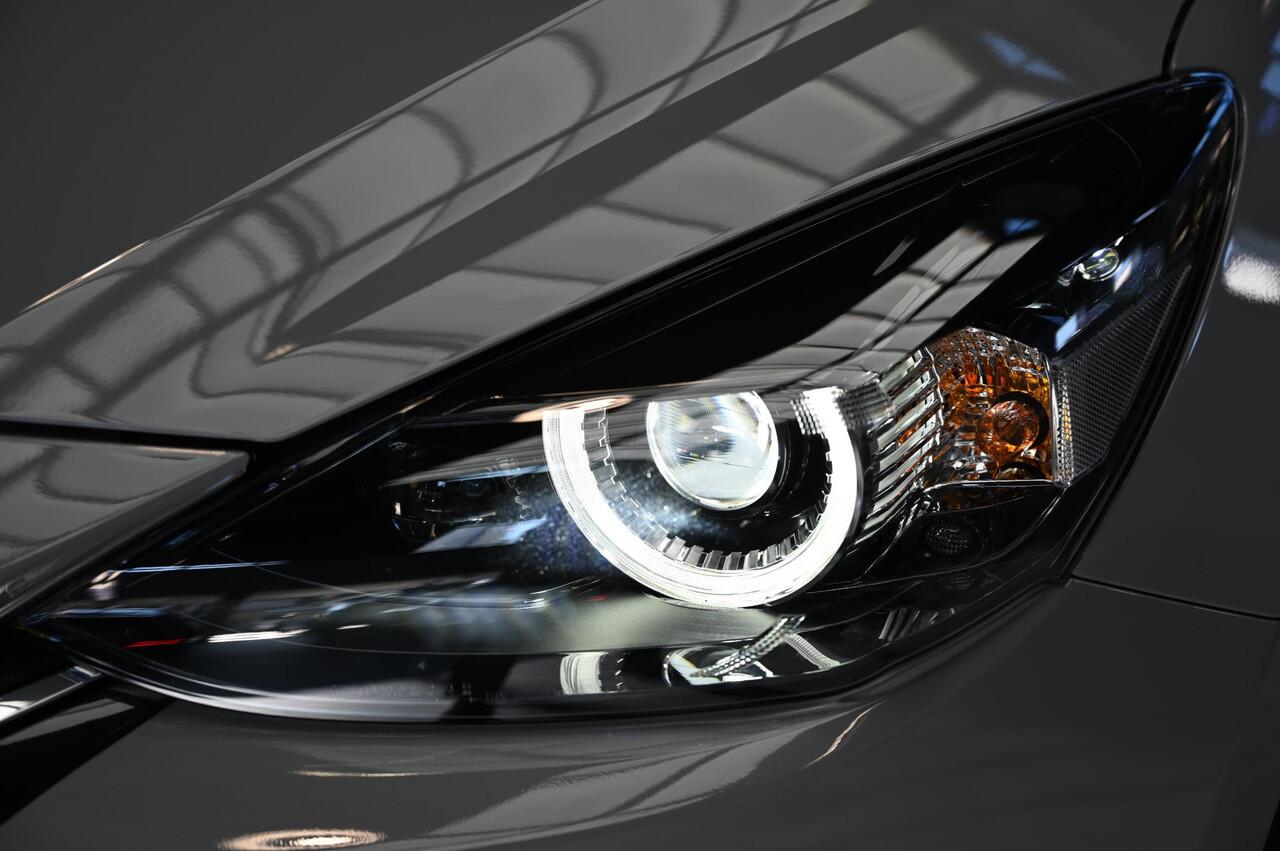 Mazda 2 e-SkyActiv-G 90 6MT Homura Aka met DA pack *Trekhaak* *Dealeronderhouden* *All-in prijs*