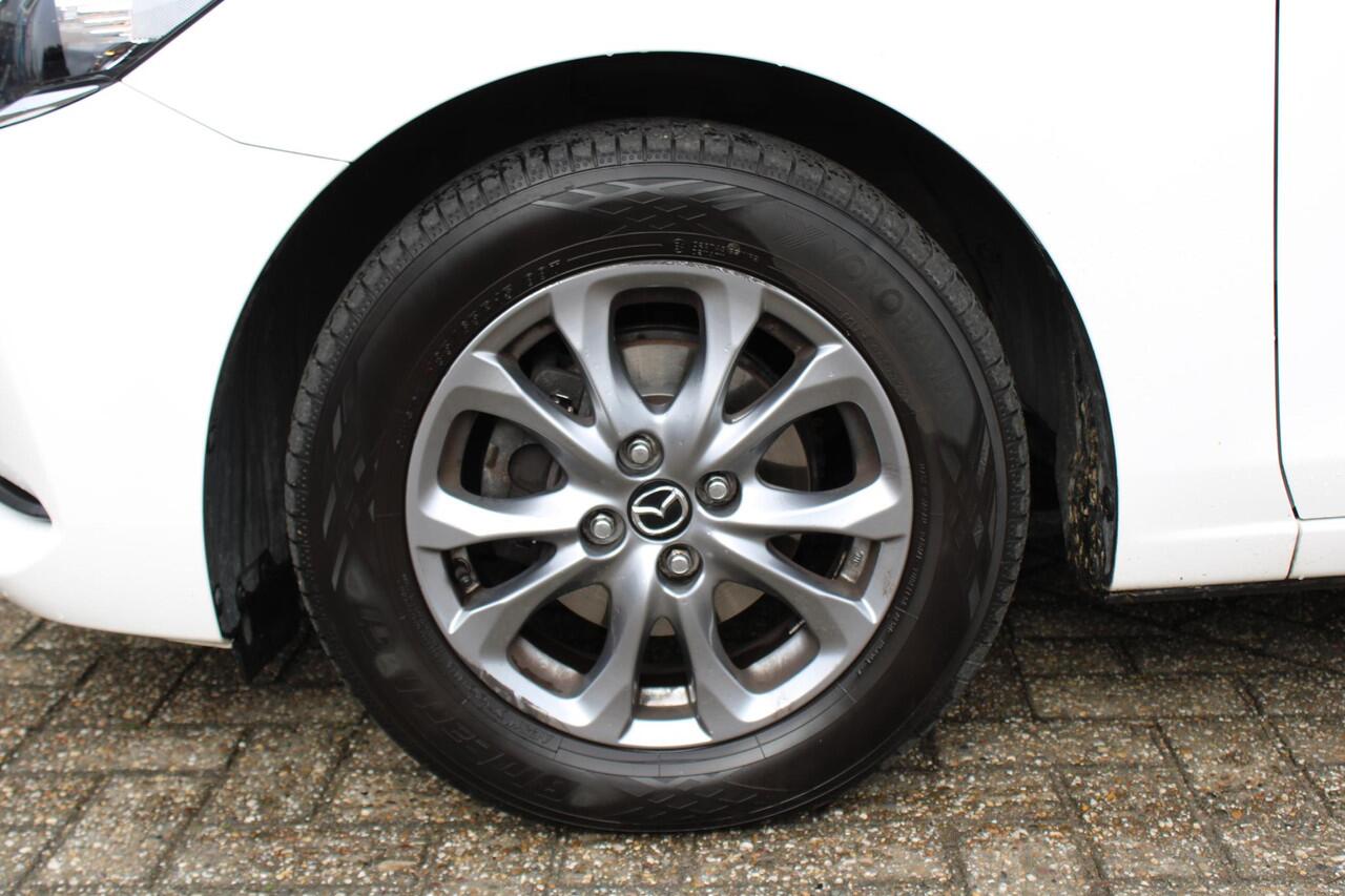 Mazda 2 1.5 Skyactiv-G Comfort , Automaat, Zwart Dak + Spiegels,15 inch LMV, PDC, Clima, Stoelverwarming, Apple Carplay, NavI, Cruise, ASR, LKA