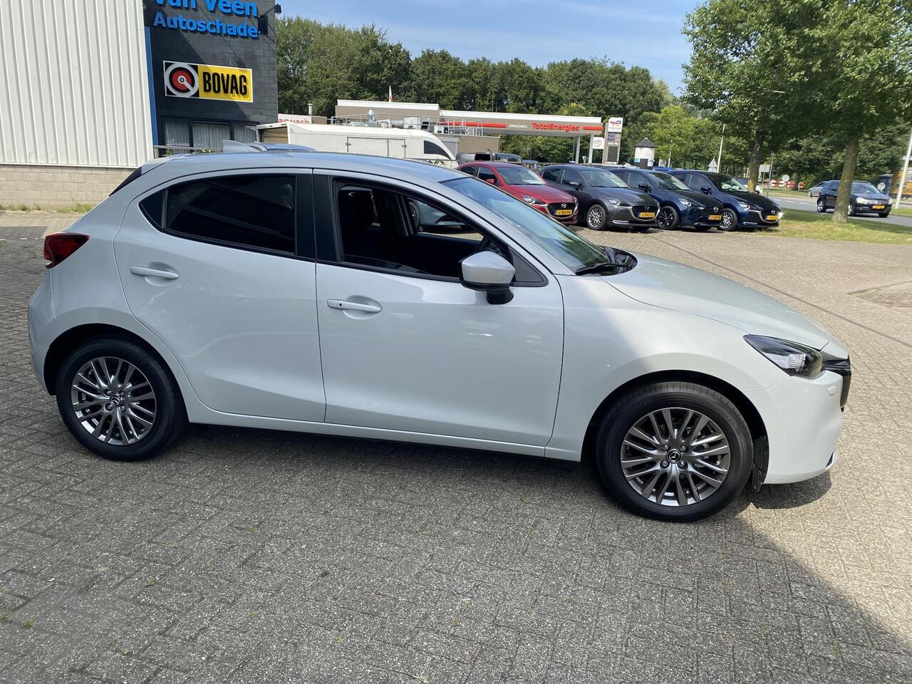 Mazda 2 1.5 e-SkyActiv-G 90 Exclusive-Line