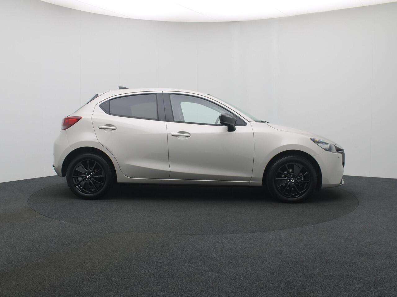 Mazda 2 1.5 SkyActiv-G Homura automaat met all-weather banden : dealer onderhouden