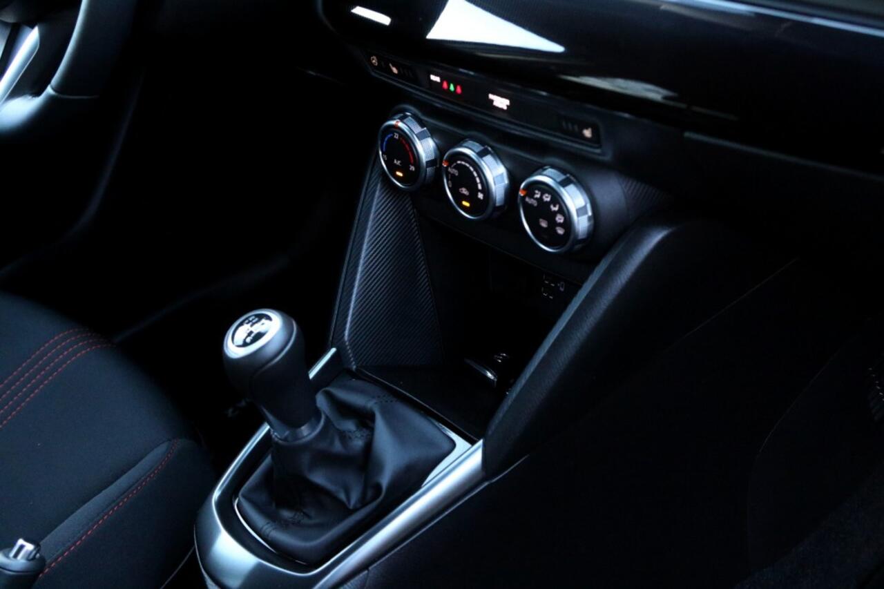 Mazda 2 e-SKYACTIV Homura 1.5 G 90 Mild HYBRID