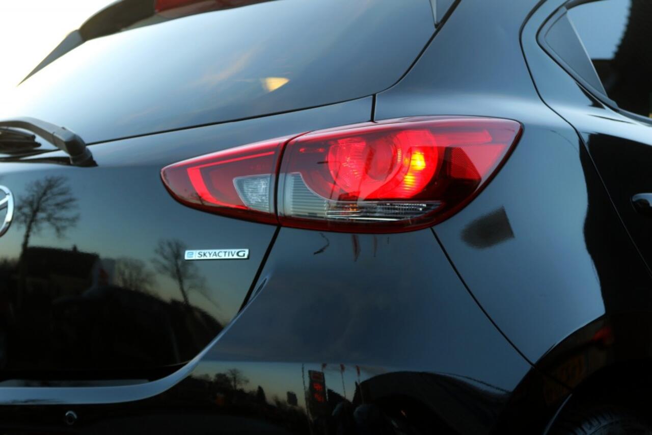 Mazda 2 e-SKYACTIV Homura 1.5 G 90 Mild HYBRID
