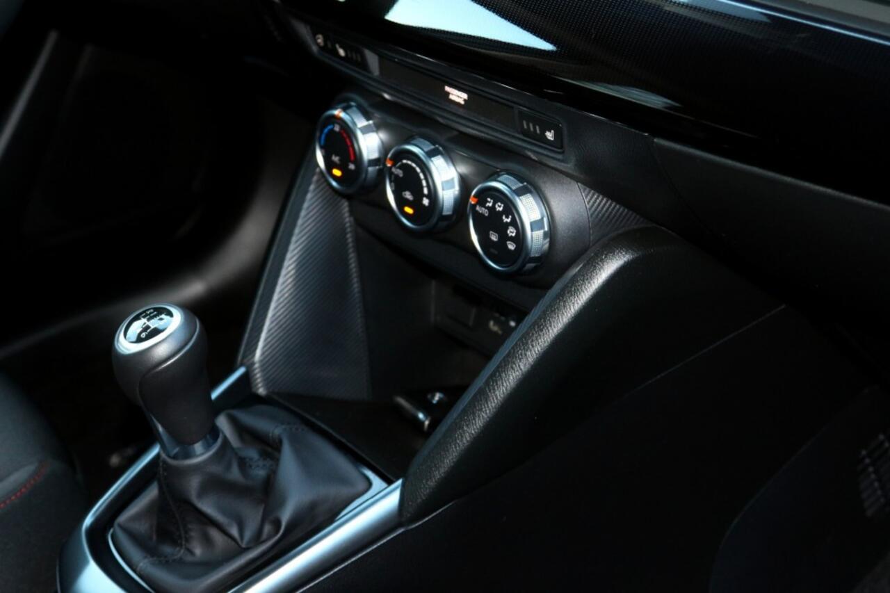 Mazda 2 e-SKYACTIV Homura 1.5 G 90 Mild HYBRID