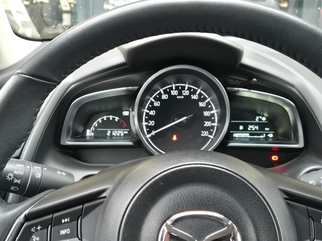 Mazda 2 E- SKYACTIV- G 90 6MT M-HYBRID HOMURA Aka / Aero-Pakket