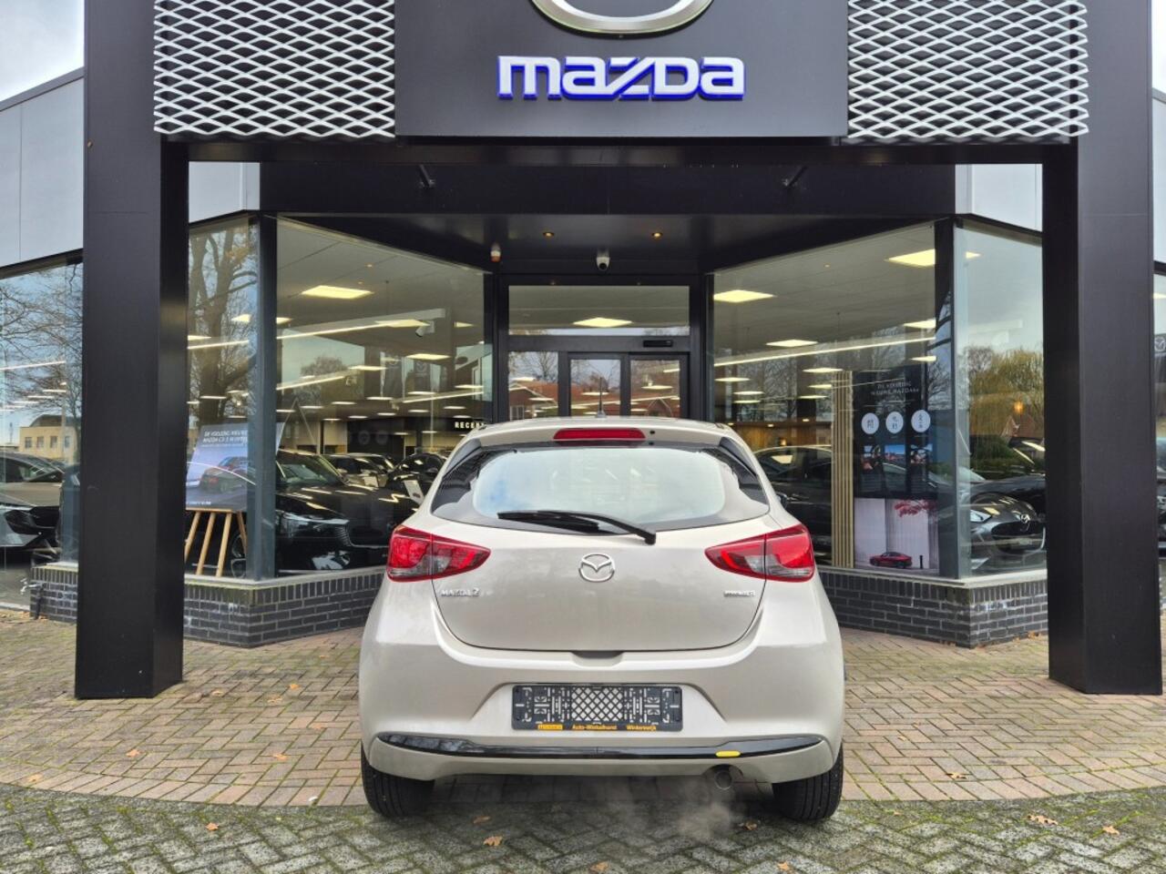 Mazda 2 SKYACTIV-G 1.5 90 6AT CENTRE-LINE / CARPLAY