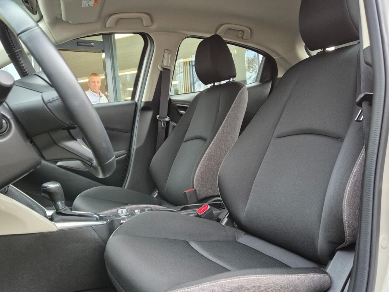 Mazda 2 SKYACTIV-G 1.5 90 6AT CENTRE-LINE / CARPLAY