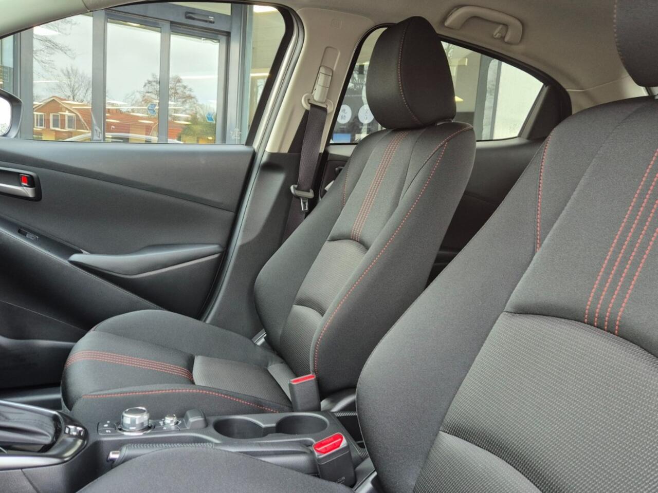 Mazda 2 E- SKYACTIV-G 1.5 90 6AT HOMURA M-HYBRID