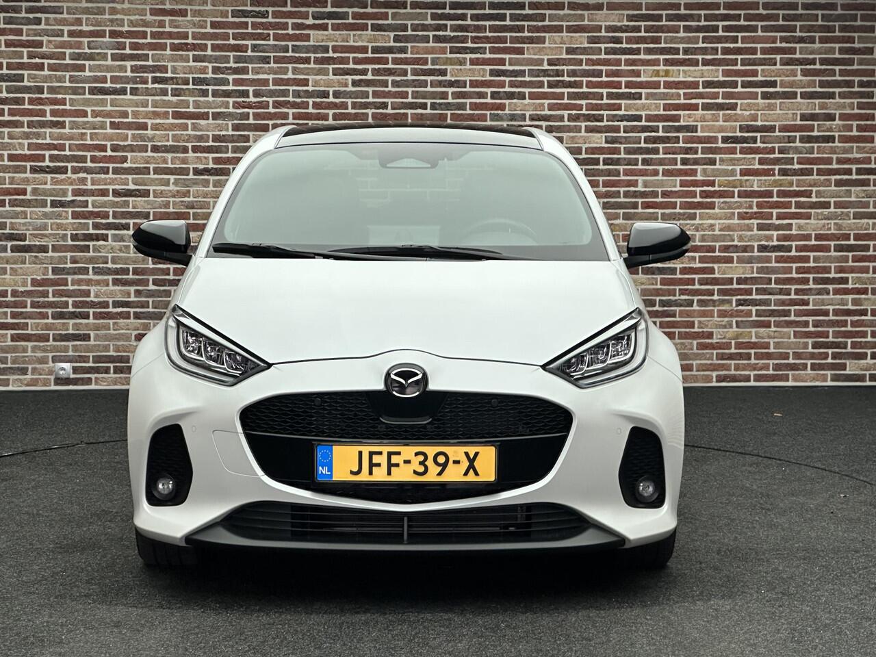 Mazda 2 Hybrid 1.5 Homura Plus Panoramadak Headup Camera