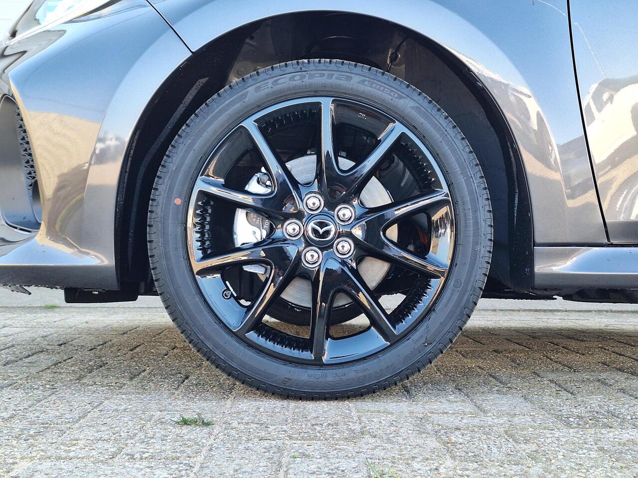 Mazda 2 Hybrid 1.5 Homura | Achteruitrijcamera | Stoel/stuurverwarming | Apple Carplay/Android Auto | Climate control | Lichtmetalen velgen | Half leder |