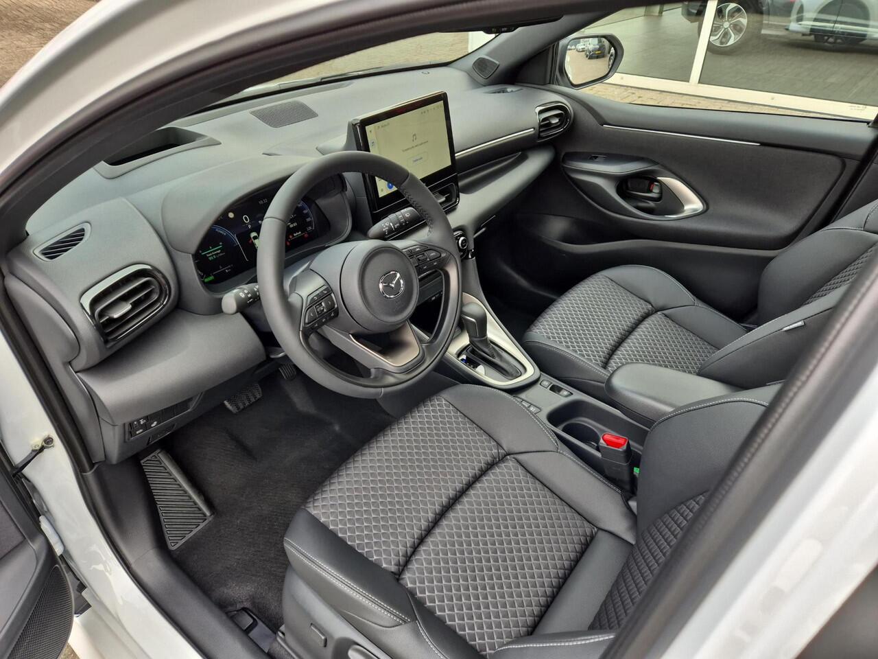 Mazda 2 Hybrid 1.5 Homura Plus | Achteruitrijcamera | Stoel/stuurverwarming | Apple Carplay/Android Auto | Climate control | Lichtmetalen velgen | Panorama dak |