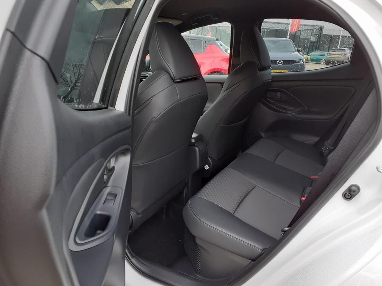 Mazda 2 Hybrid 1.5 Homura Automaat Mengelers Actieprijs: ¤ 31.090,00*