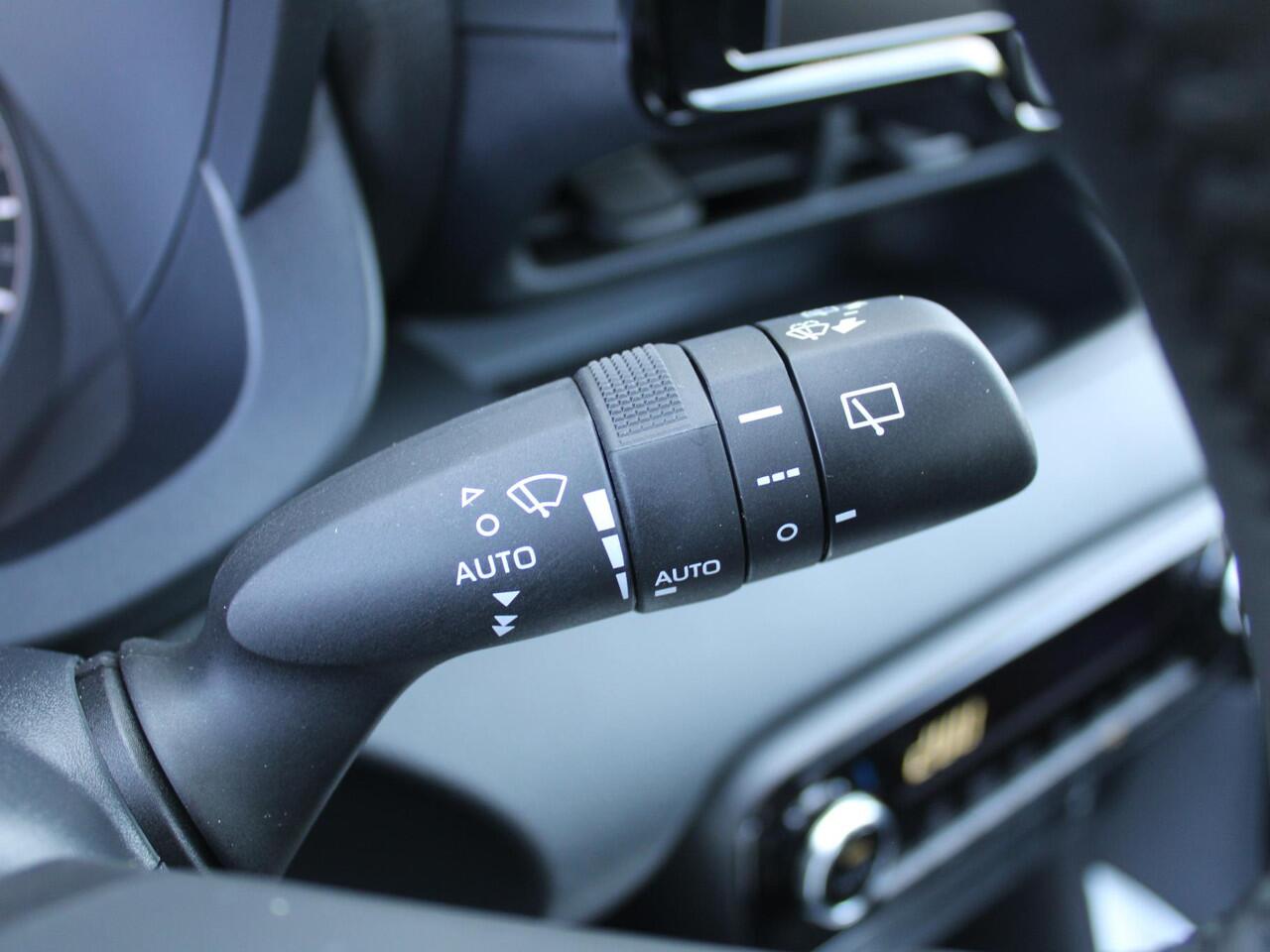 Mazda 2 Hybrid 1.5 Centre-line | Automaat | Nieuw | Hoge korting | Uit voorraad leverbaar |