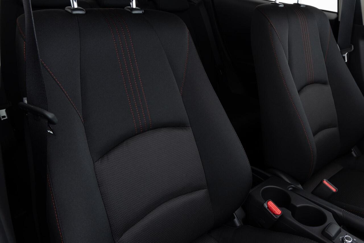 Mazda 2 1.5 e-SkyActiv-G 90 Homura | APPLE CARPLAY | DODEHOEK DETECTIE | 16 INCH LM | STOELVERWARMING | AIRCO AUTOMATISCH | DEMO | * 6 JAAR FABRIEKSGARANTIE |