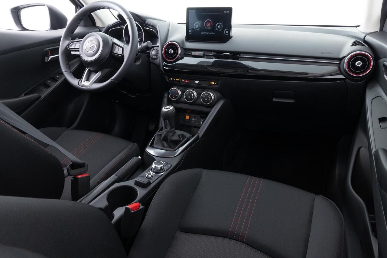 Mazda 2 1.5 e-SkyActiv-G 90 Homura | APPLE CARPLAY | DODEHOEK DETECTIE | 16 INCH LM | STOELVERWARMING | AIRCO AUTOMATISCH | DEMO | * 6 JAAR FABRIEKSGARANTIE |