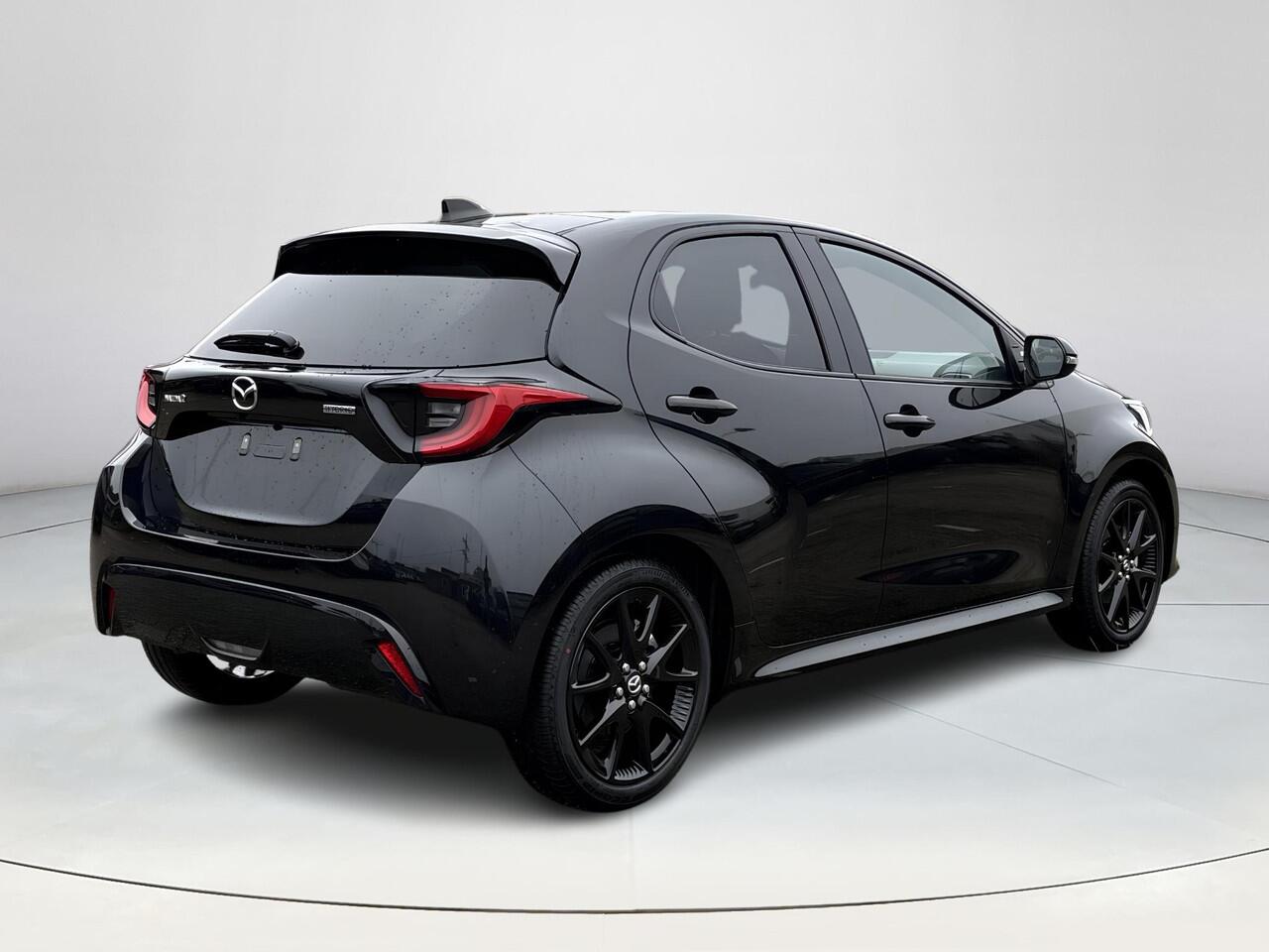Mazda 2 Hybrid 1.5 Homura Plus | Panoramadak | Achteruitrijcamera | Stoel/stuurverwarming | Apple Carplay/Android Auto | Climate control | Lichtmetalen velgen | Half leder |