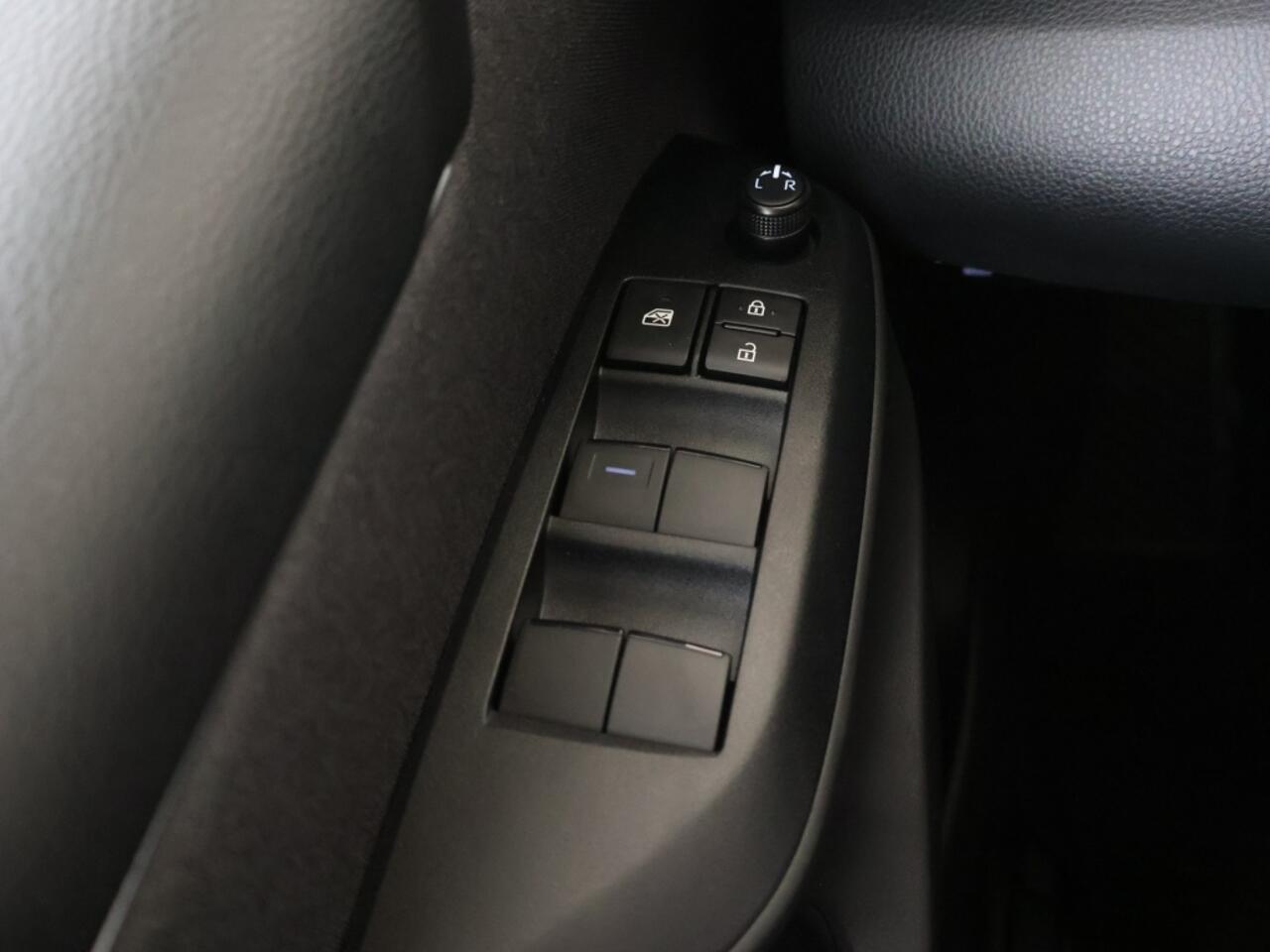 Mazda 2 Hybrid 1.5 Centre-line 116PK Camera Winterpack Carplay