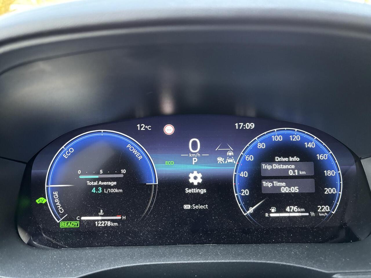 Mazda 2 Hybrid 1.5 Homura Plus NL-Auto, Navigatie, Apple Carplay /Android auto, 17 inch LM Black, Cruise Controle Ad., Panorama dak, A.Rij-Camera, Keyless Entry/Start, Draadloos tel. laden
