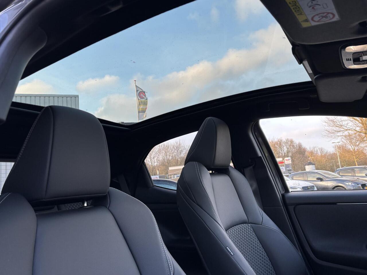 Mazda 2 Hybrid 1.5 Homura Plus NL-Auto, Navigatie, Apple Carplay /Android auto, 17 inch LM Black, Cruise Controle Ad., Panorama dak, A.Rij-Camera, Keyless Entry/Start, Draadloos tel. laden