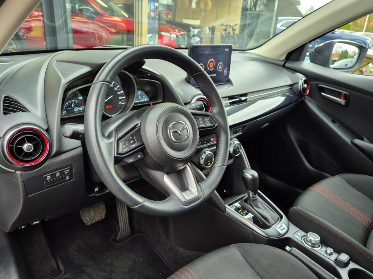 Mazda 2 E- SKYACTIV- G 1.5 90 6AT M-HYBRID HOMURA