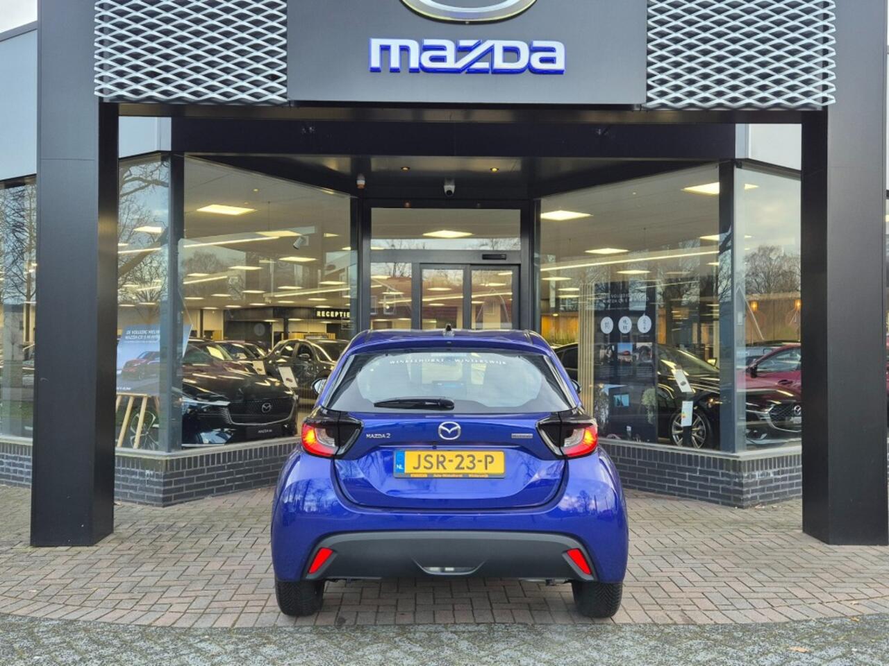 Mazda 2 MAZDA 2 HYBRID VVT-i 1.5 116 PRIME-LINE / Demo / â¬2500 VOORDEEL
