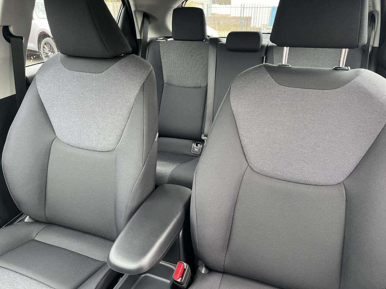 Mazda 2 Hybrid 1.5 Prime-line | Diverse kleuren en uitvoeringen uit voorraad leverbaar |