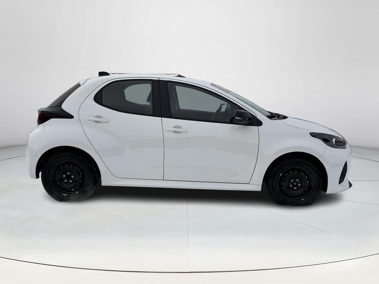 Mazda 2 Hybrid 1.5 Prime-line | Private lease vanaf ¤359,- | Climate control | Achteruitrijcamera | Adaptieve cruise control |