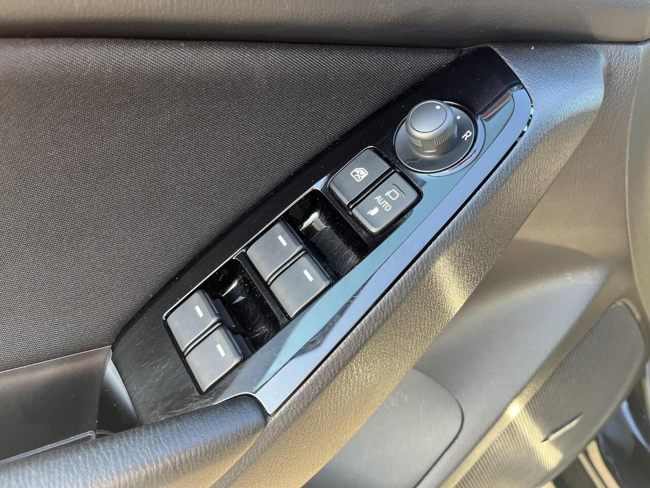 Mazda 3 2.0 SkyActiv-G 120 GT-M | Automaat | Bose-premium audio systeem|