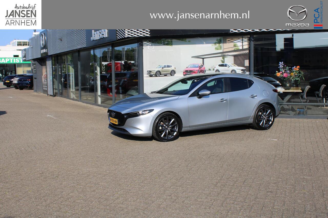 Mazda 3 HB 2.0 e-SkyActiv-G M Hybrid 122 Comfort , Automaat, LMV 18 Inch, HUD, Zwart dak, Stuurverwarming, Stoelverwarming, Clima, stoffen bekleding, Apple Carplay, PDC, Camera, Navi, Adap. Cruise
