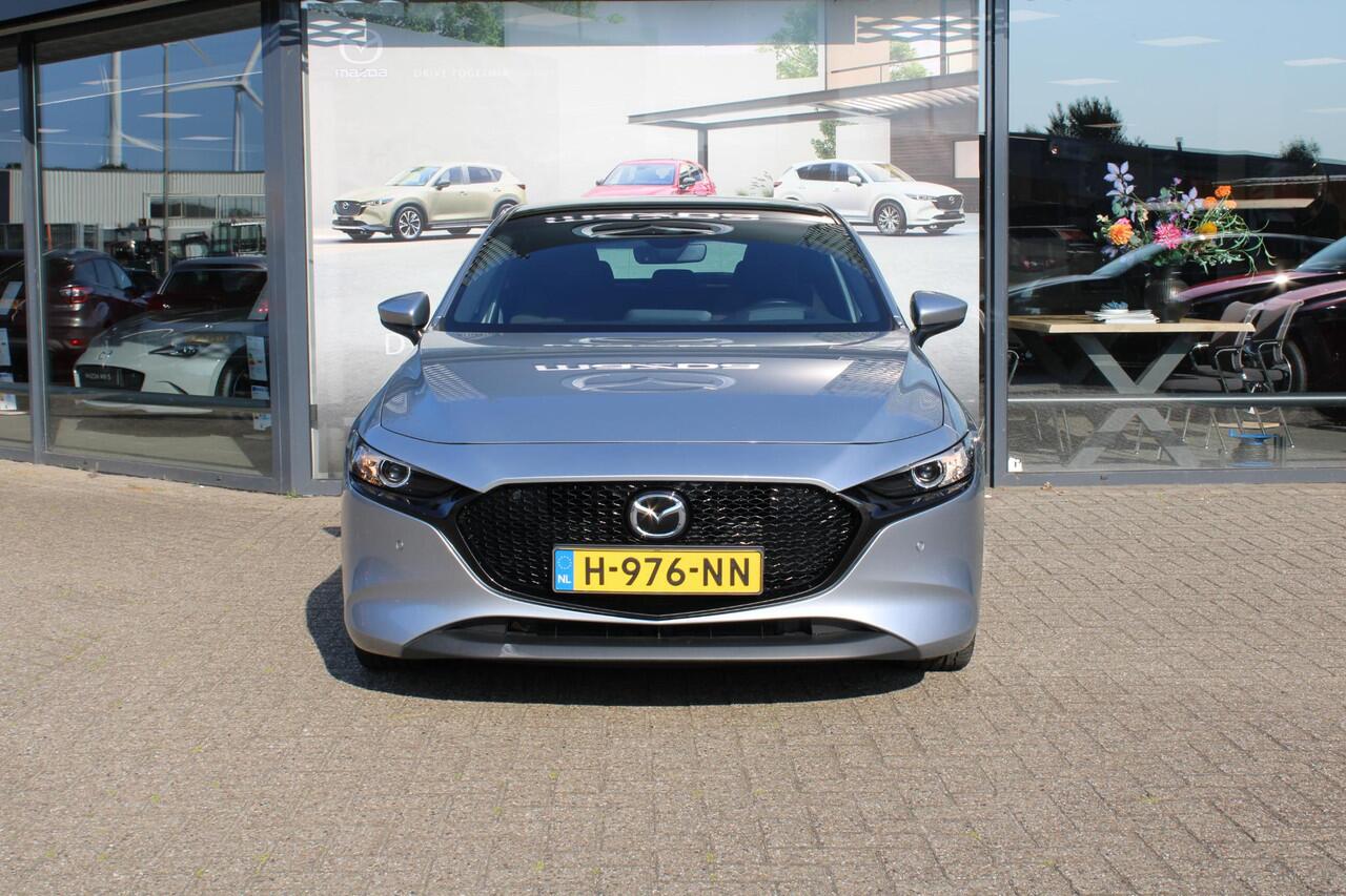Mazda 3 HB 2.0 e-SkyActiv-G M Hybrid 122 Comfort , Automaat, LMV 18 Inch, HUD, Zwart dak, Stuurverwarming, Stoelverwarming, Clima, stoffen bekleding, Apple Carplay, PDC, Camera, Navi, Adap. Cruise