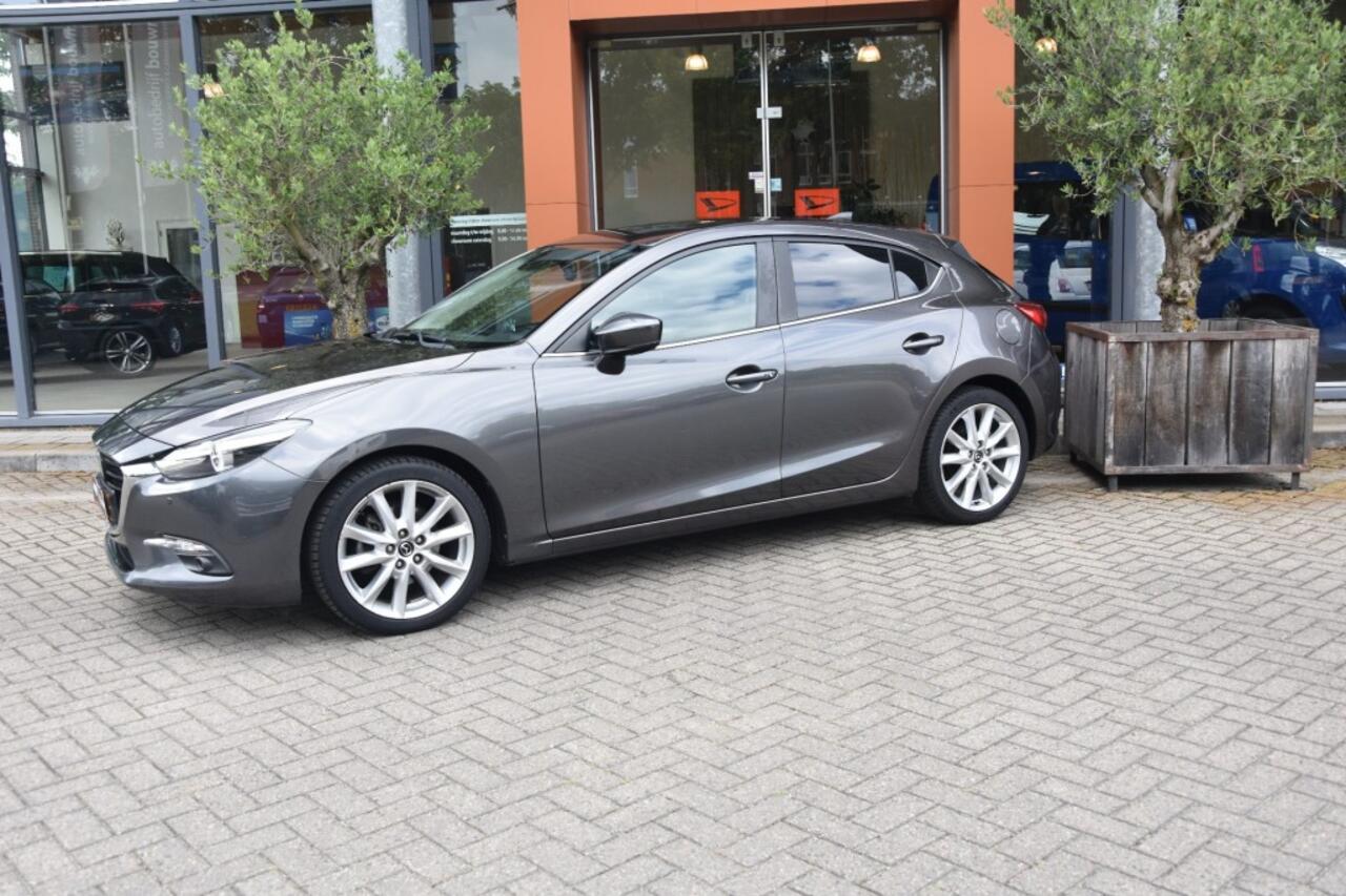 Mazda 3 2.0 SA-G COMF. BOSE