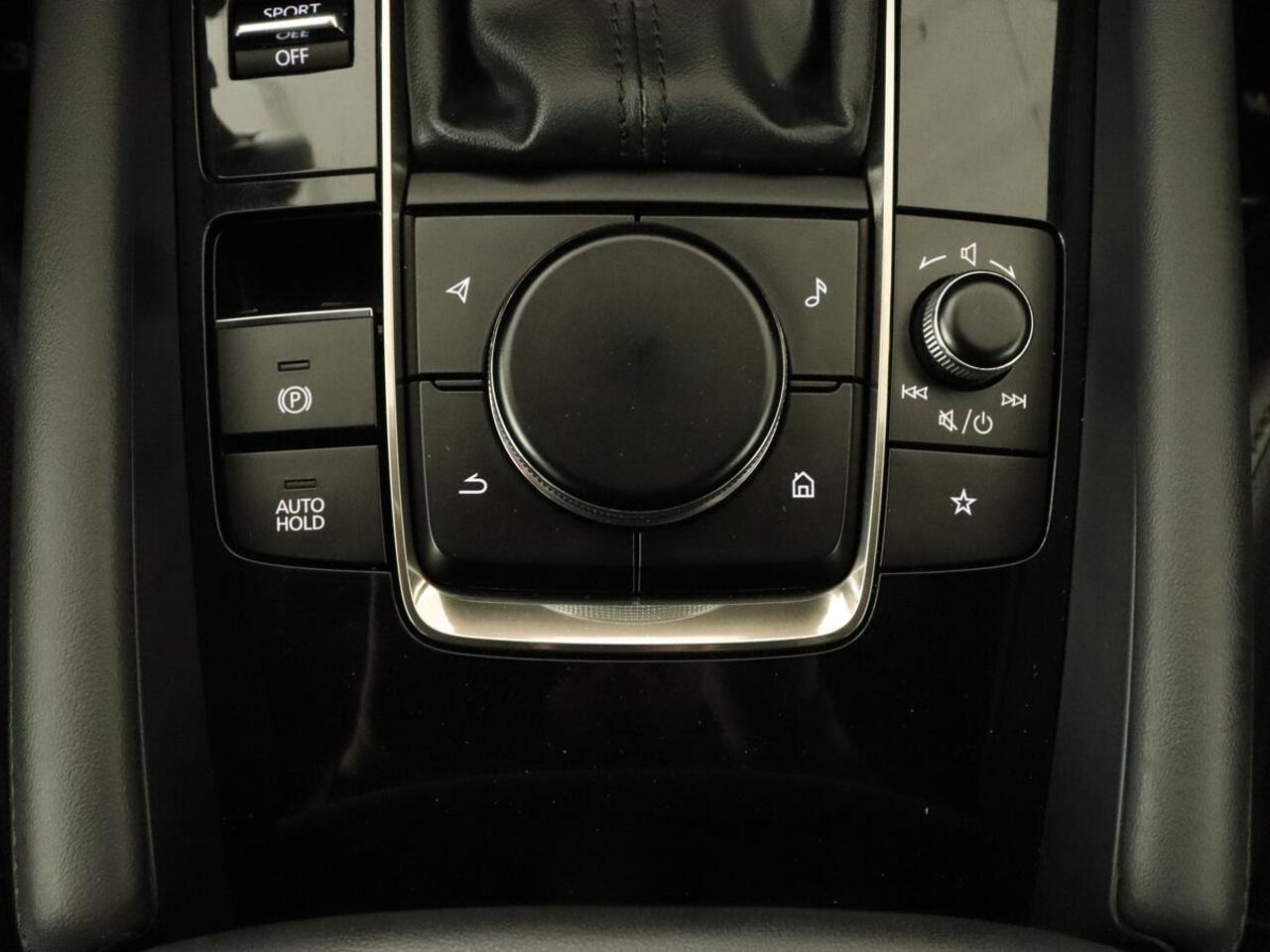 Mazda 3 2.0 SA-X Luxury | Camera | Bluetooth | Trekhaak | Automaat | Leder | Led | Stoelverwarming | Memory | Adaptive cruise | DAB | Head-up display | Bose Sound