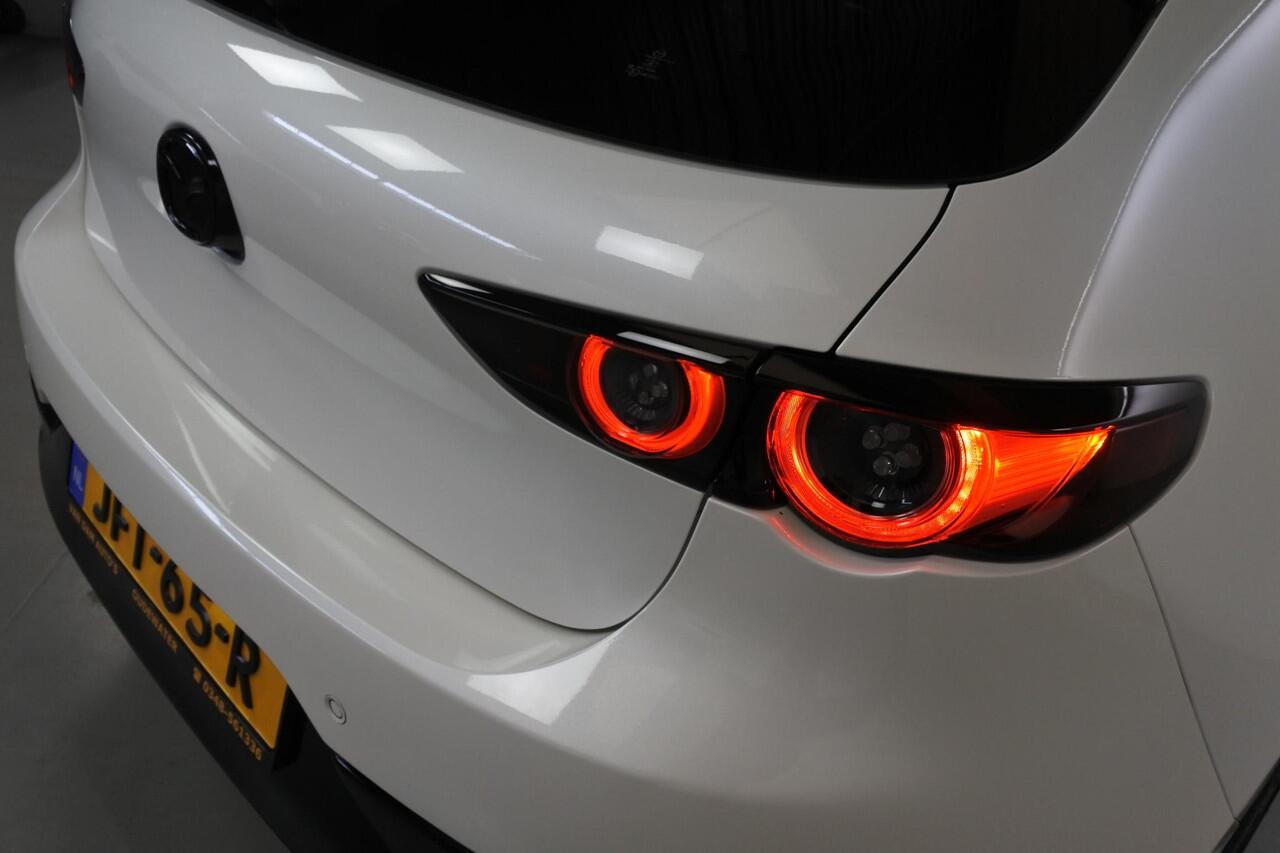 Mazda 3 2.0 X 180pk Automaat Luxury Sports