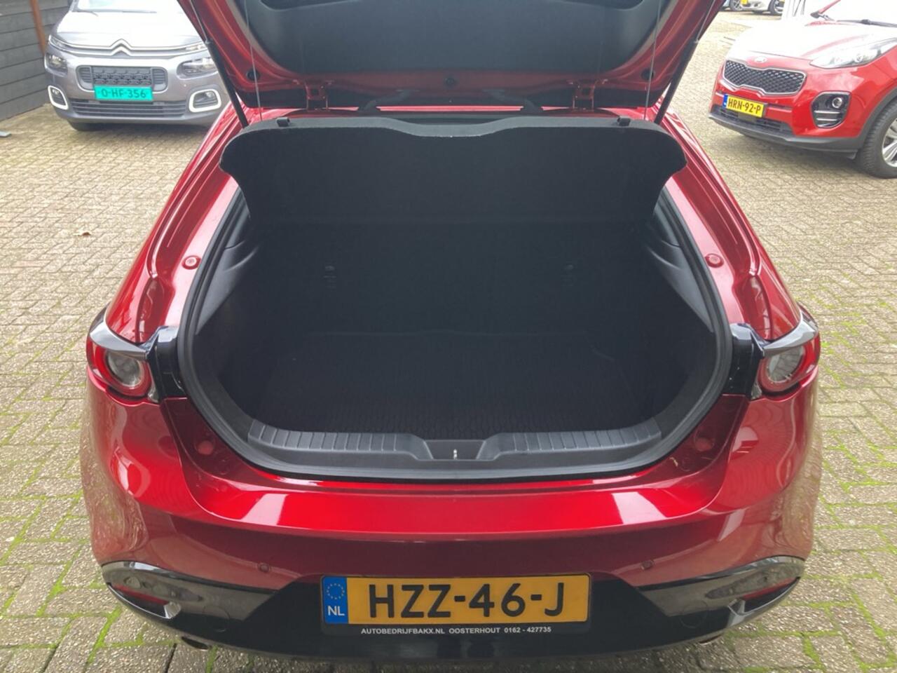 Mazda 3 2.0 SkyActiv 122pk Bose / Navi