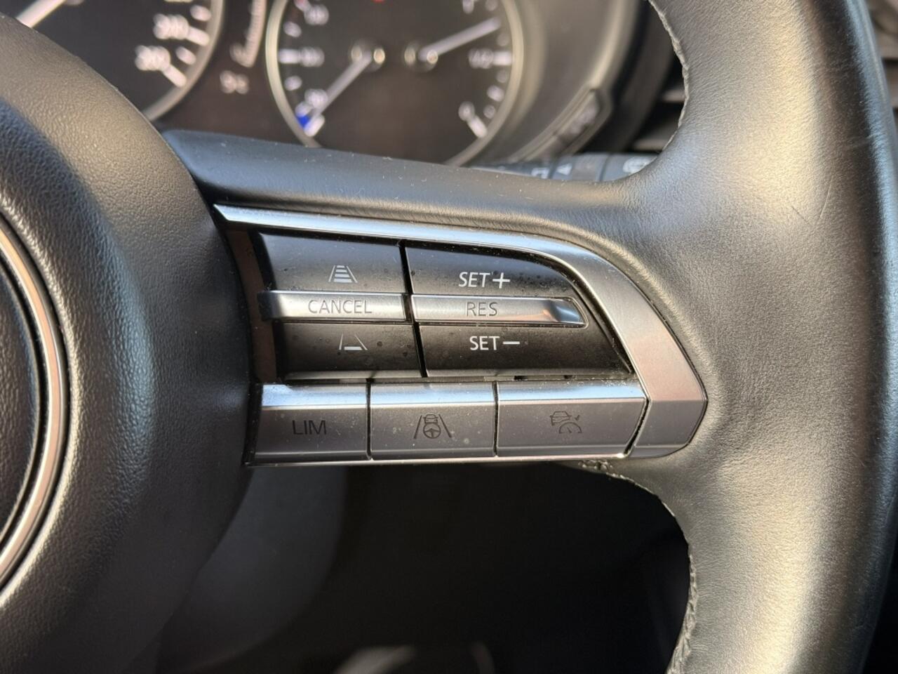 Mazda 3 2.0 SA-X 180PK Luxury i-Activ | Bose | Leer | 360 camera