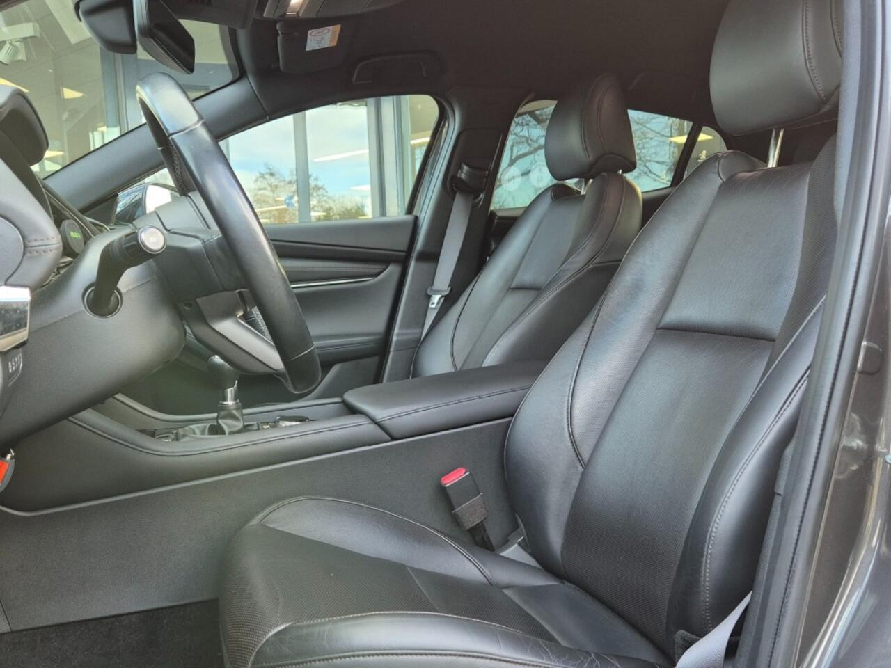 Mazda 3 SKYACTIV-X 2.0 180 6MT LUXURY / Carplay / Trekhaak