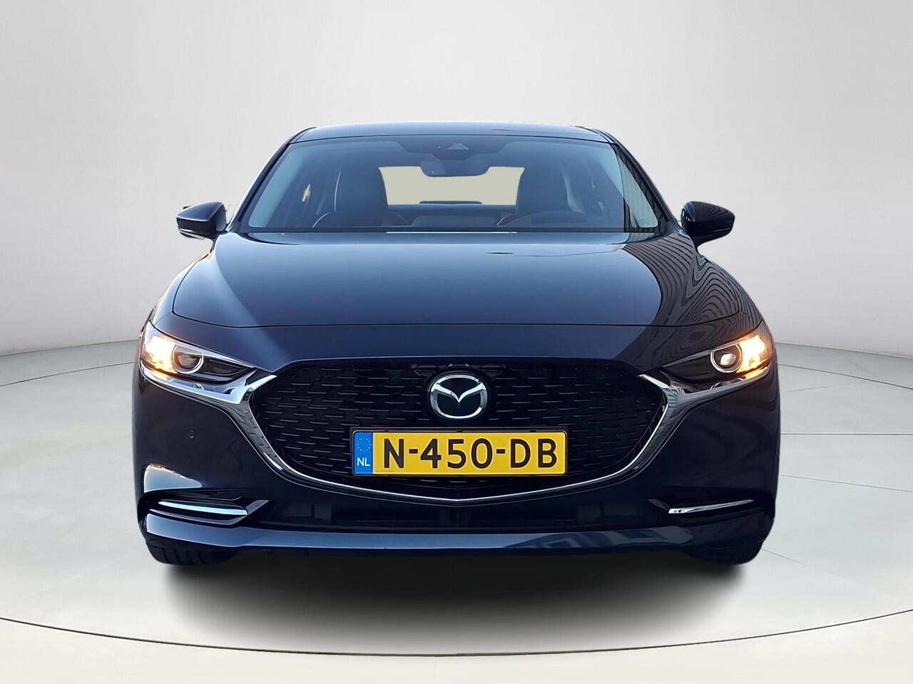 Mazda 3 2.0 e-SkyActiv-X M Hybrid 186 Comfort | Apple Carplay/Android Auto | Stoel/stuurverwarming | Climate control | Adaptief Cruise Control | Elektrische verstelbare stoelen met geheugen |