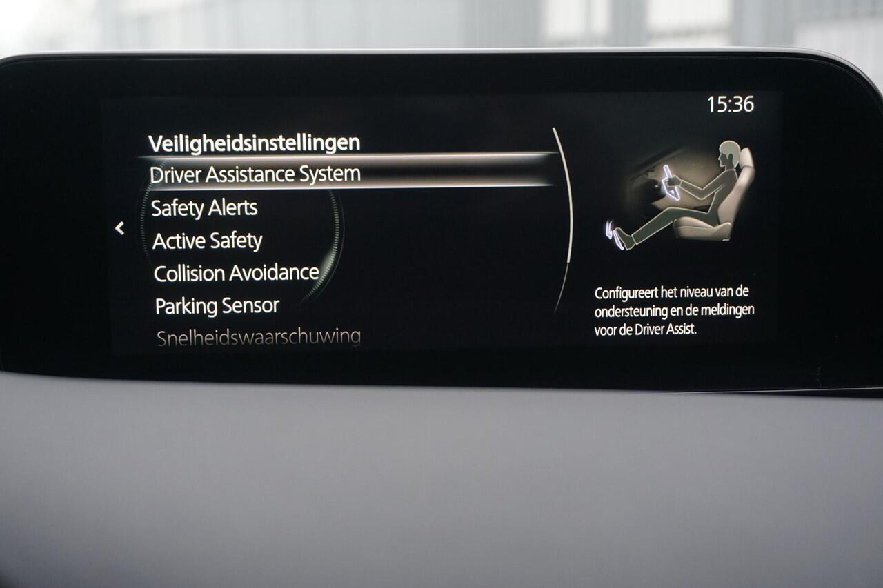 Mazda 3 2.0 e-SkyActiv-X M Hybrid 186PK/Head-Up/LED/ Dealeronderhouden.