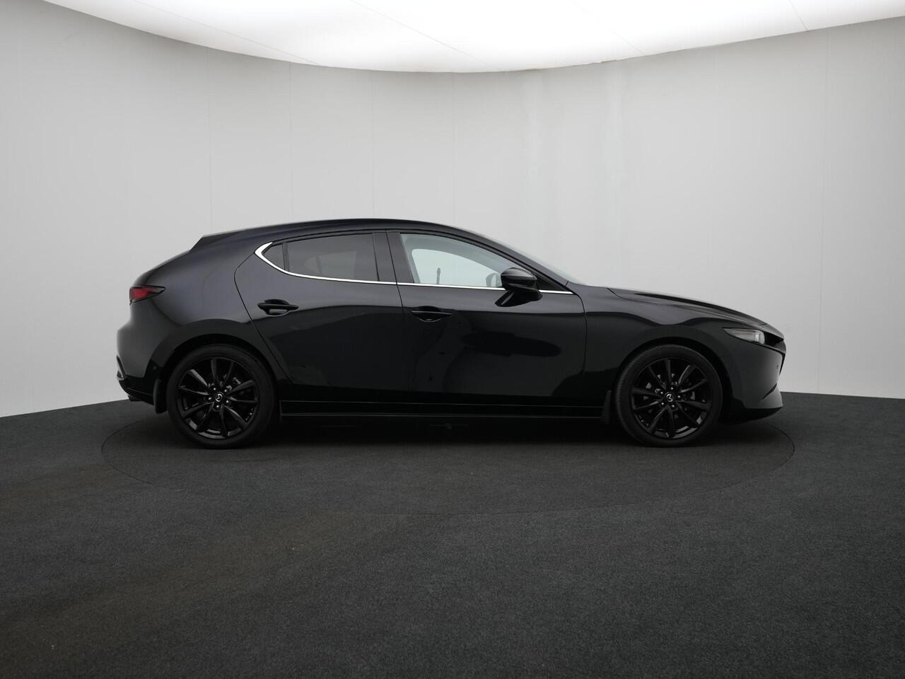 Mazda 3 2.0 e-SkyActiv-X Luxury i-Activesense automaat : dealer onderhouden