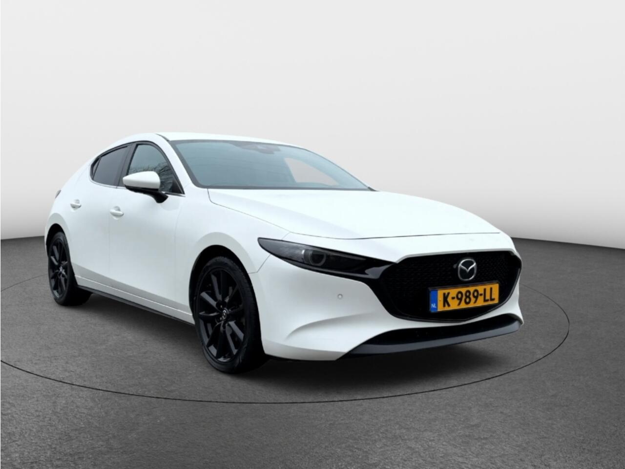 Mazda 3 2.0 SA-X Luxury Bose | Stuur-stoelverwarming | Leder | Trekhaak