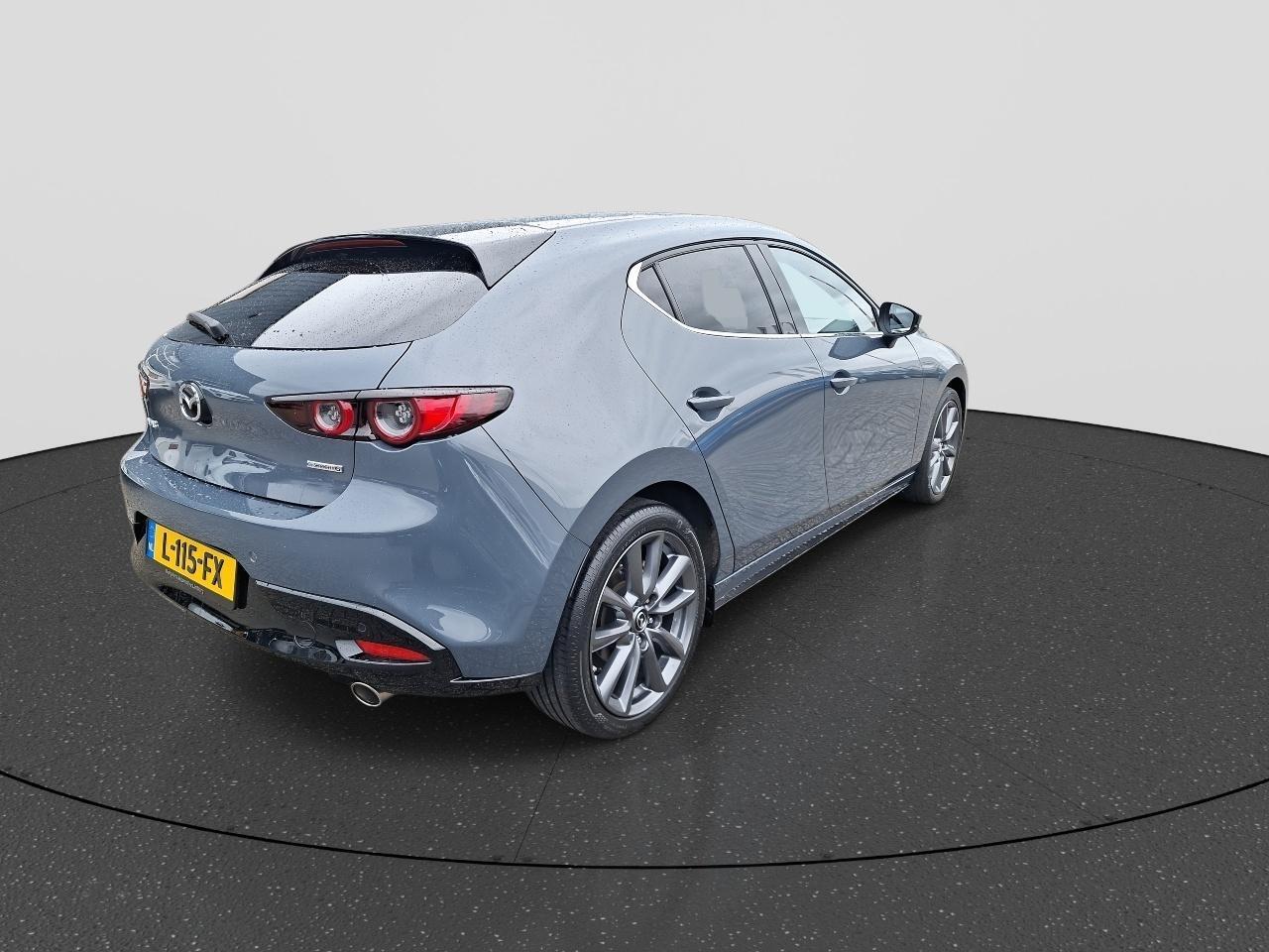 Mazda 3 2.0 e-SkyActiv-G M Hybrid 150 PK Sportive | NL-Auto | Navigatie | Camera | Climate Controle | Adaptieve Cruise Control | Stuurwiel en Stoel Verwarming | LM-velgen