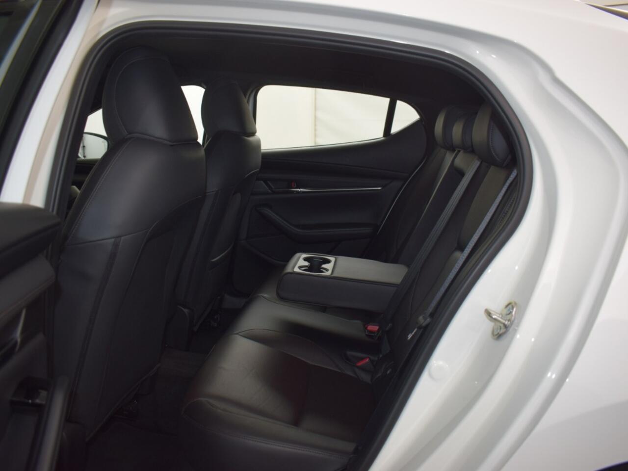 Mazda 3 2.0 SA-X Comf. Bose LEER CAMERA LMV