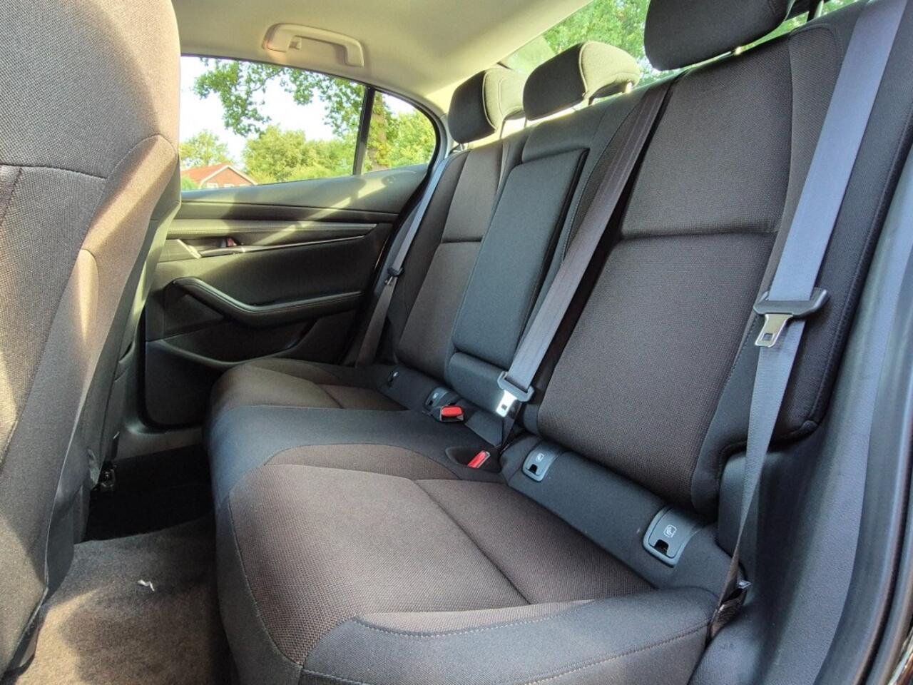 Mazda 3 SEDAN E-SKYACTIV G 2.0 150 SPORTIVE