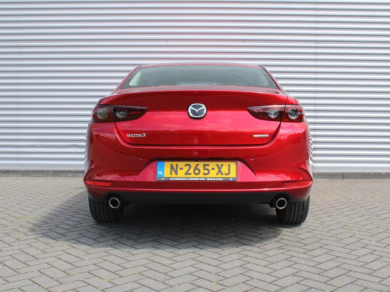 Mazda 3 2.0 e-SkyActiv-G M Hybrid 122 Comfort | Stuur-/stoelverwarming | Camera | Cruise adapt. | Clima | 16" LM | HUD | LED | Dodehoek detectie |