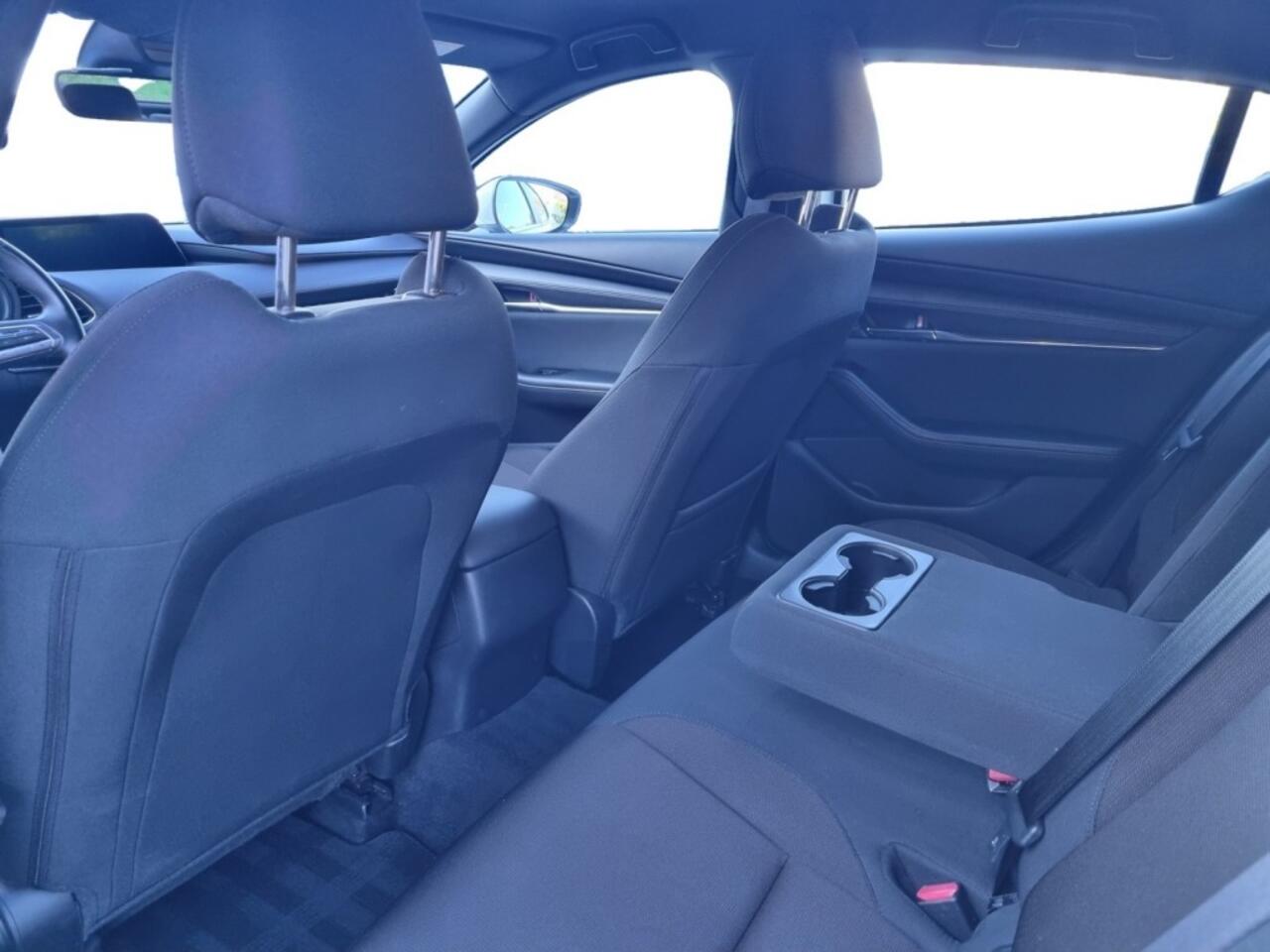 Mazda 3 2.0 E-SA-G COMFORT