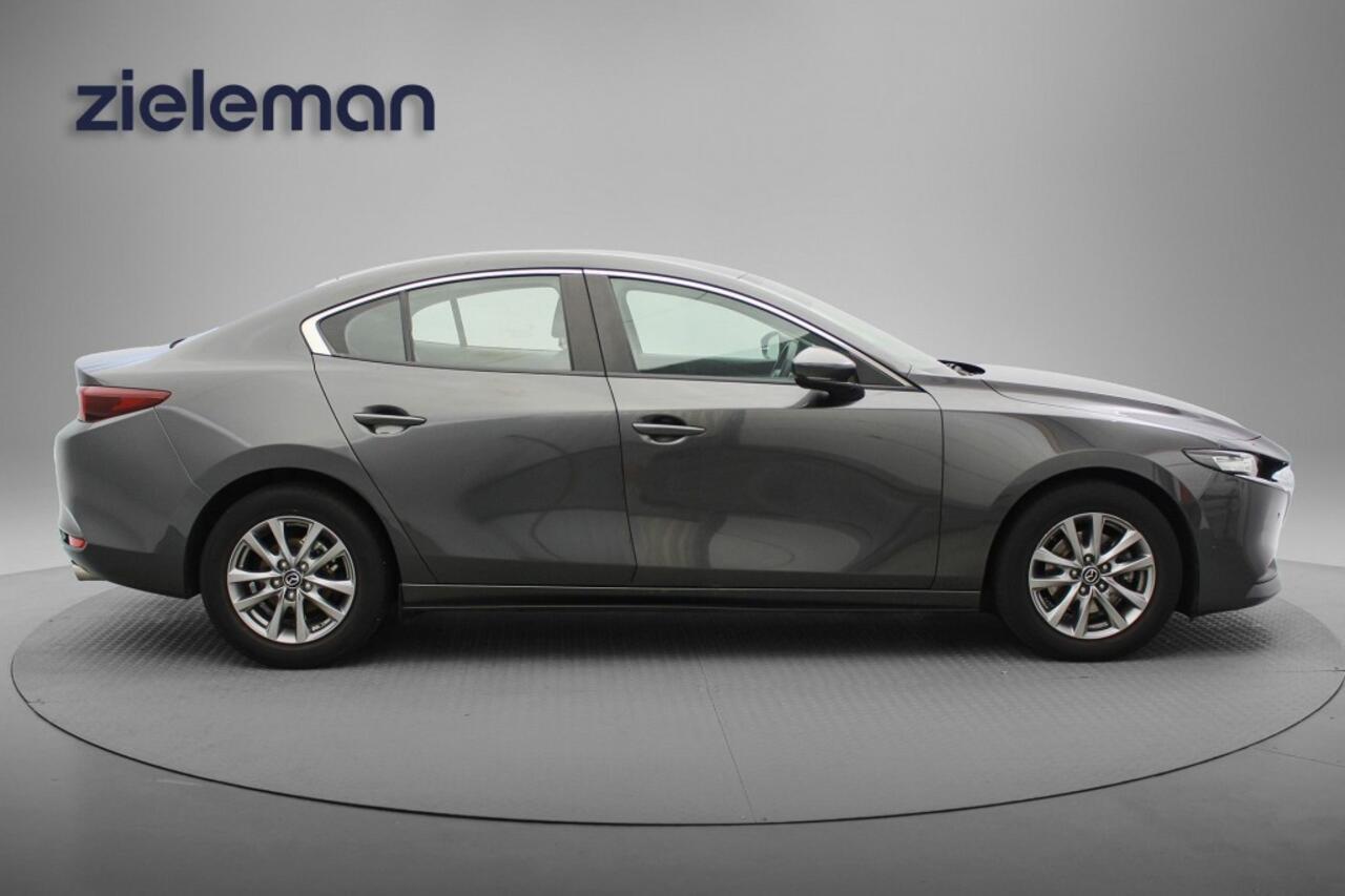 Mazda 3 2.0 e-SkyActiv-G M Hybrid Comfort - Carplay, Navi, Camera, Stoel/Stuur verw. PDC