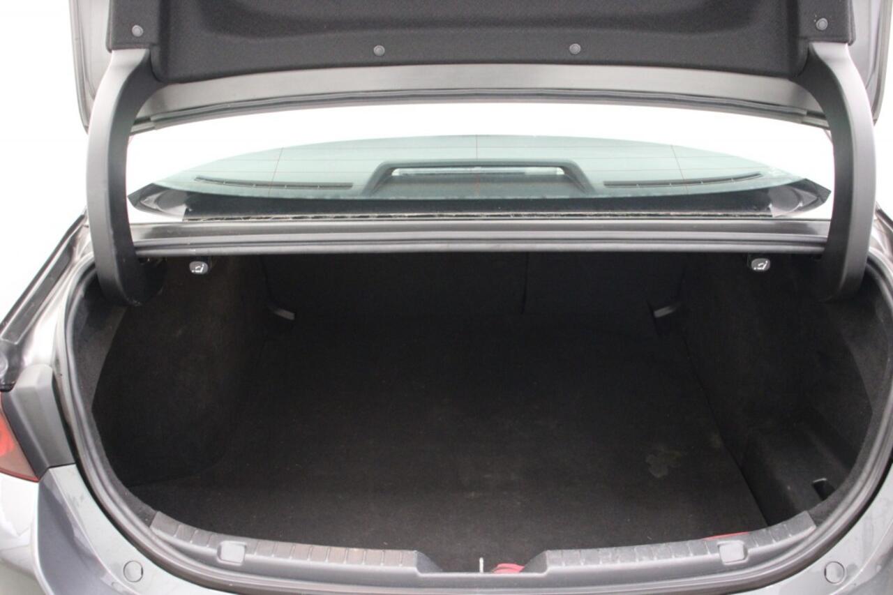 Mazda 3 2.0 e-SkyActiv-G M Hybrid Comfort - Carplay, Navi, Camera, Stoel/Stuur verw. PDC