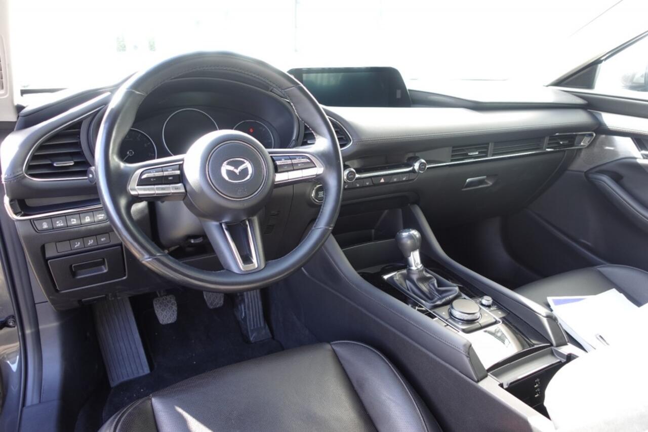 Mazda 3 2.0 E-SA-X LUXURY Zeer Fraai