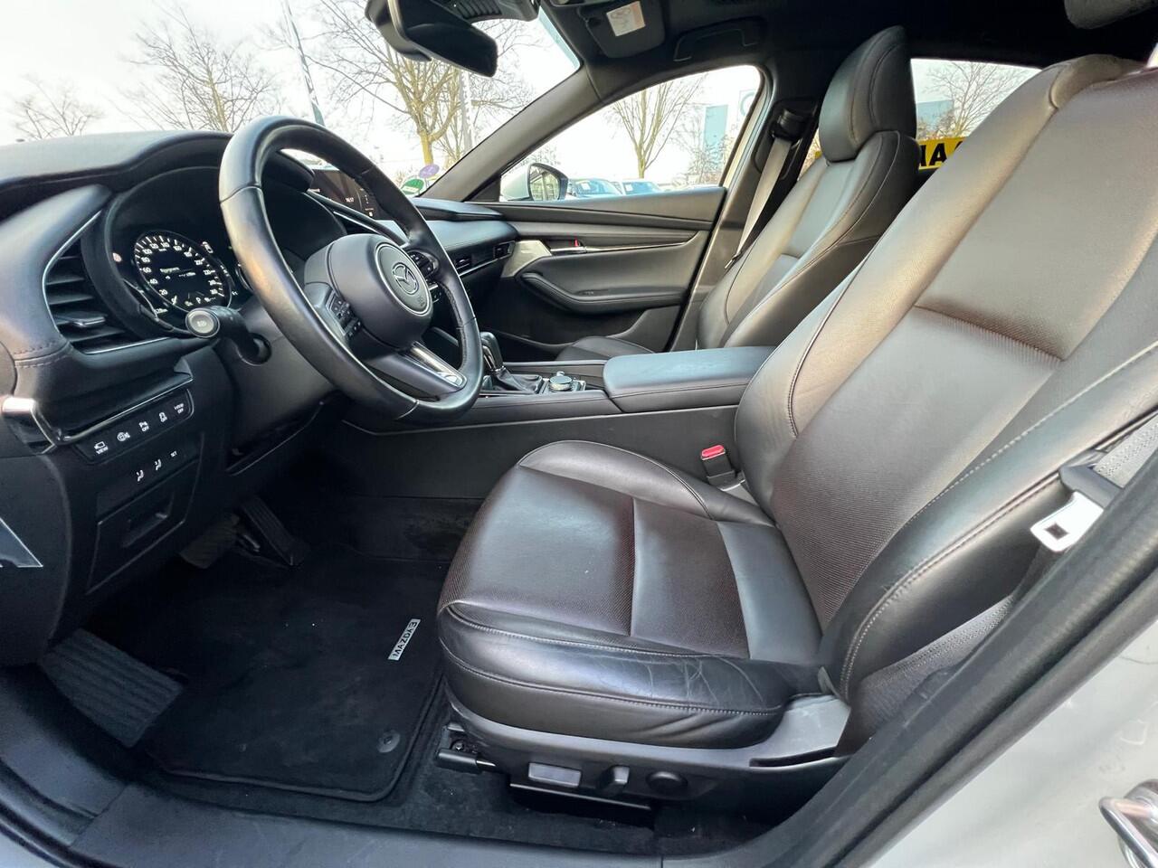 Mazda 3 2.0 e-SkyActiv-X M Hybrid 186 Exclusive-line AUTOMAAT | SUNROOF | LEDER | DRIVER ASSISTANCE PACK | COMFORT PACK | DESIGN PACK | DUURSTE UITVOERING | NED. AUTO | * 6 JAAR GARANTIE | 07-2029 |