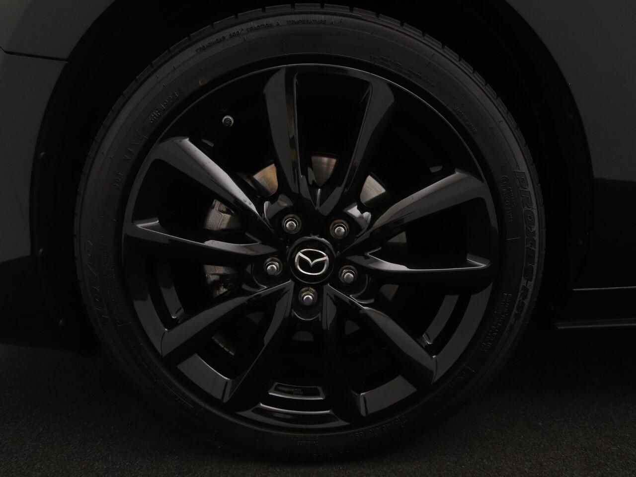 Mazda 3 2.0 e-SkyActiv-X Homura automaat : dealer onderhouden